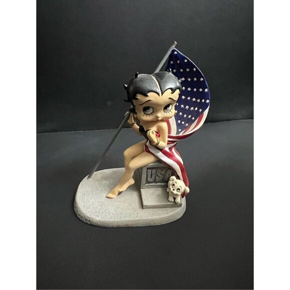 Vintage Betty Boop Patriotic Figurine Statue with American Flag & Dog, By Westfi - Picture 1 of 10